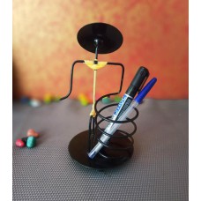 Iron Doll Design Pen Stand